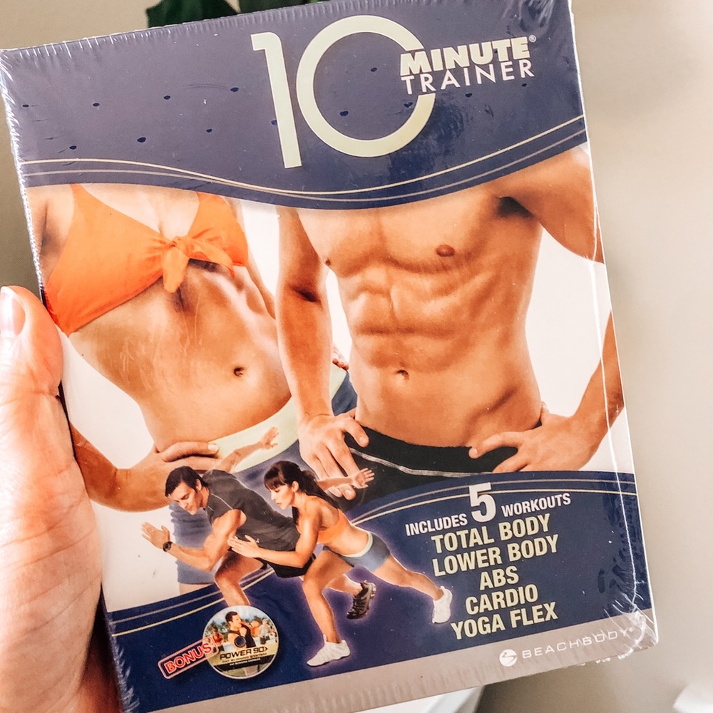 10 MINUTE TRAINER 💪🏼 10 minute AT HOME workouts!